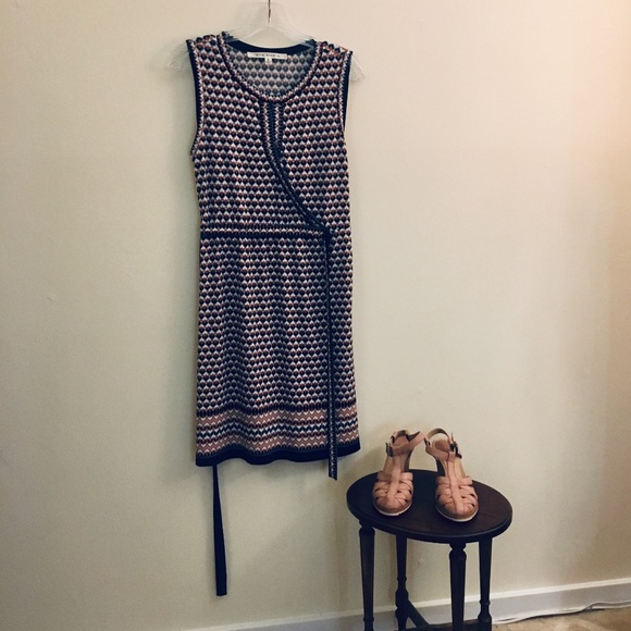 MAX STUDIO Printed Faux Wrap Dress (Size S) - Picture 3 of 8